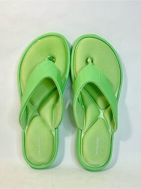 Sun & Sky Memory Foam Flip-Flop Sandals in Lime Green size Large 9/10 NWOT
